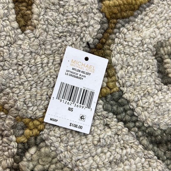 💕 Michael kors nylon Kelsey black large crossbody bag 💕 - Picture 11 of 16